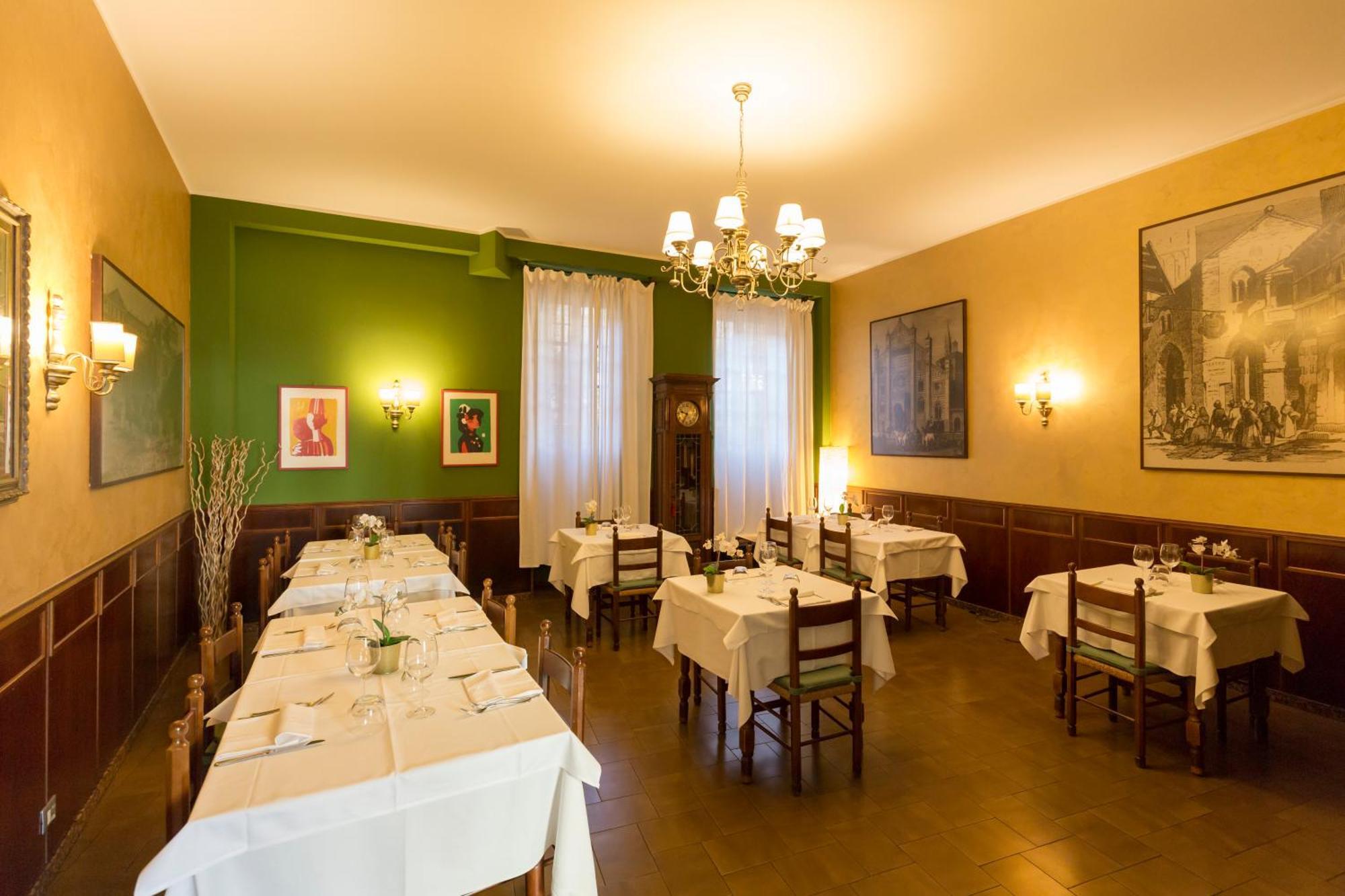 Antica Trattoria Dell'Uva Hotel Monza Exterior photo