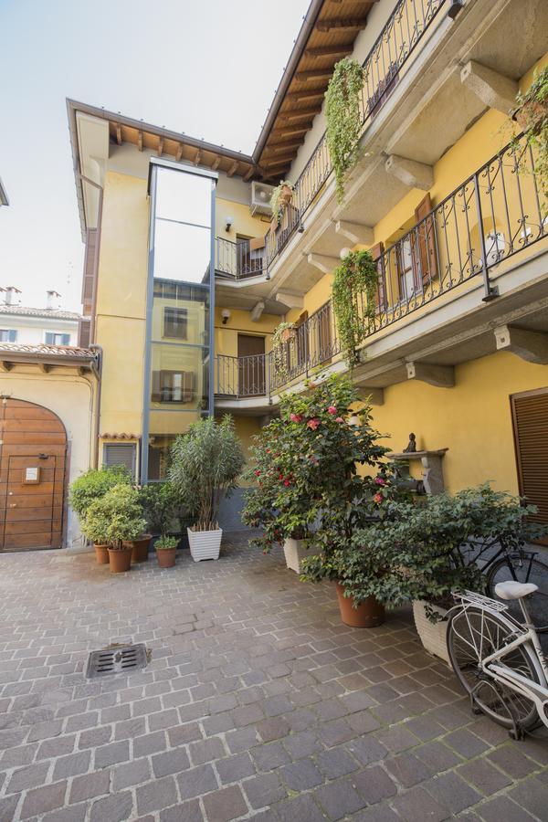 Antica Trattoria Dell'Uva Hotel Monza Exterior photo